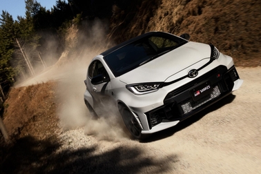 RZ“High performance”［GR-DAT（8AT・4WD）］